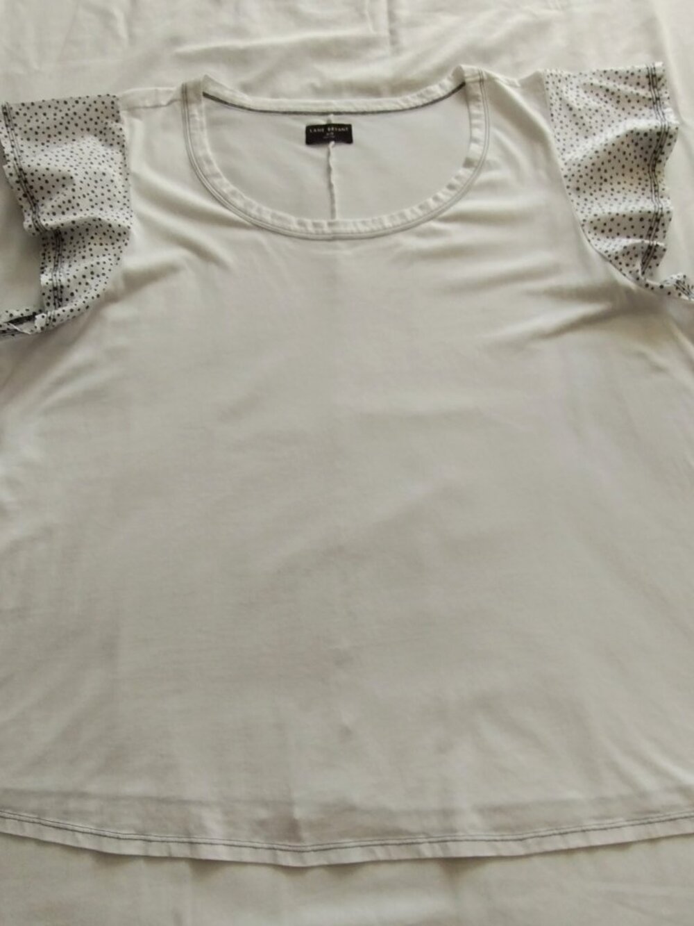 LANE BRYANT White TEE with POLKA DOT RUFFLE Sleeves Sz 26/28